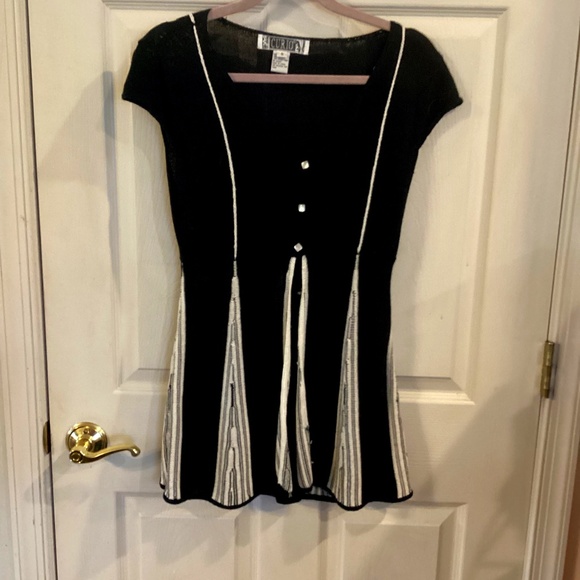 NWOT CURIO sweater vest tunic small - Picture 1 of 4